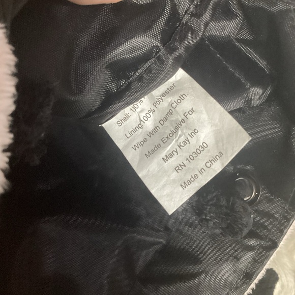 Mary Kay Pink Soft Plush Polyester Shoulder Tote Bag With Rope Type Handles - Picture 9 of 10